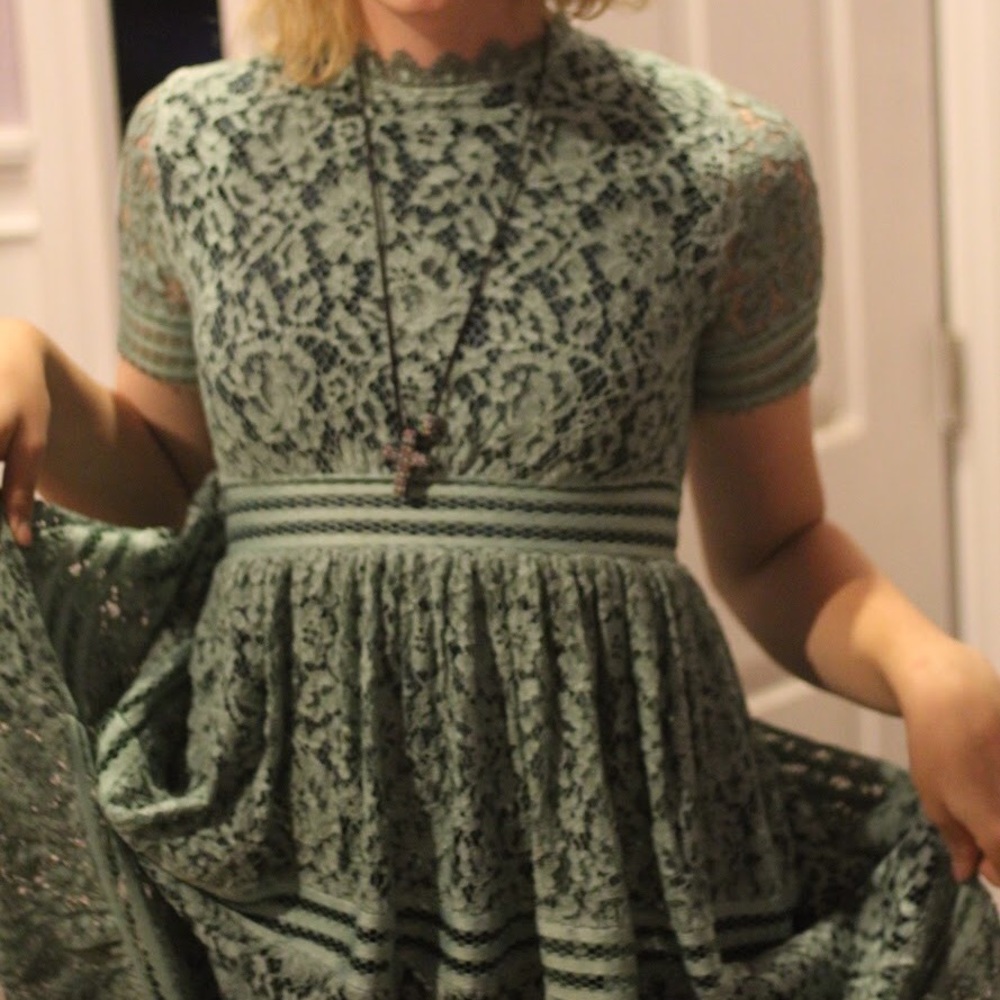 Extra small sage green lace dress